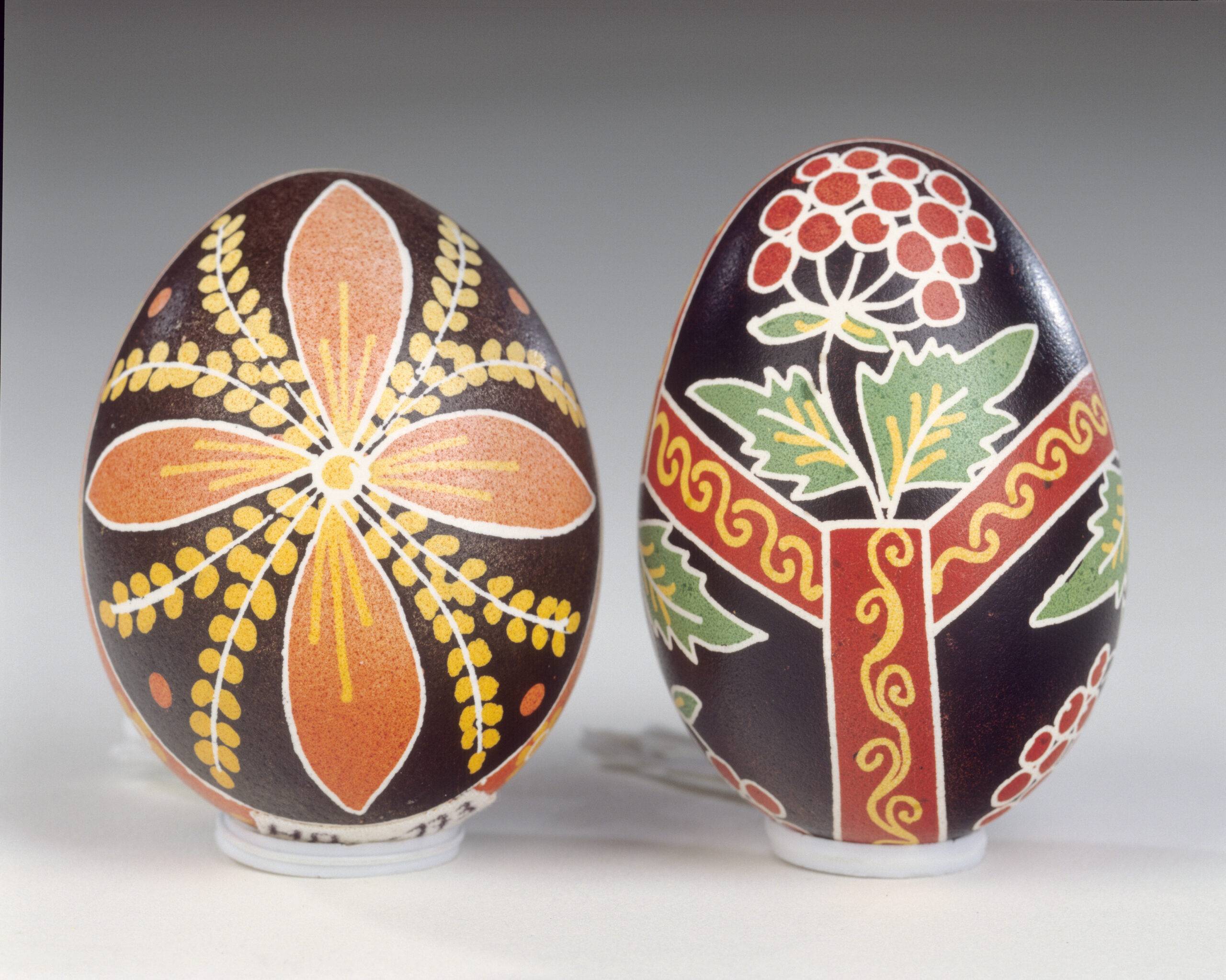 Любов Ктиторова (1954 р.н.), Тетяна Влененко (1959 р.н.) Писанки