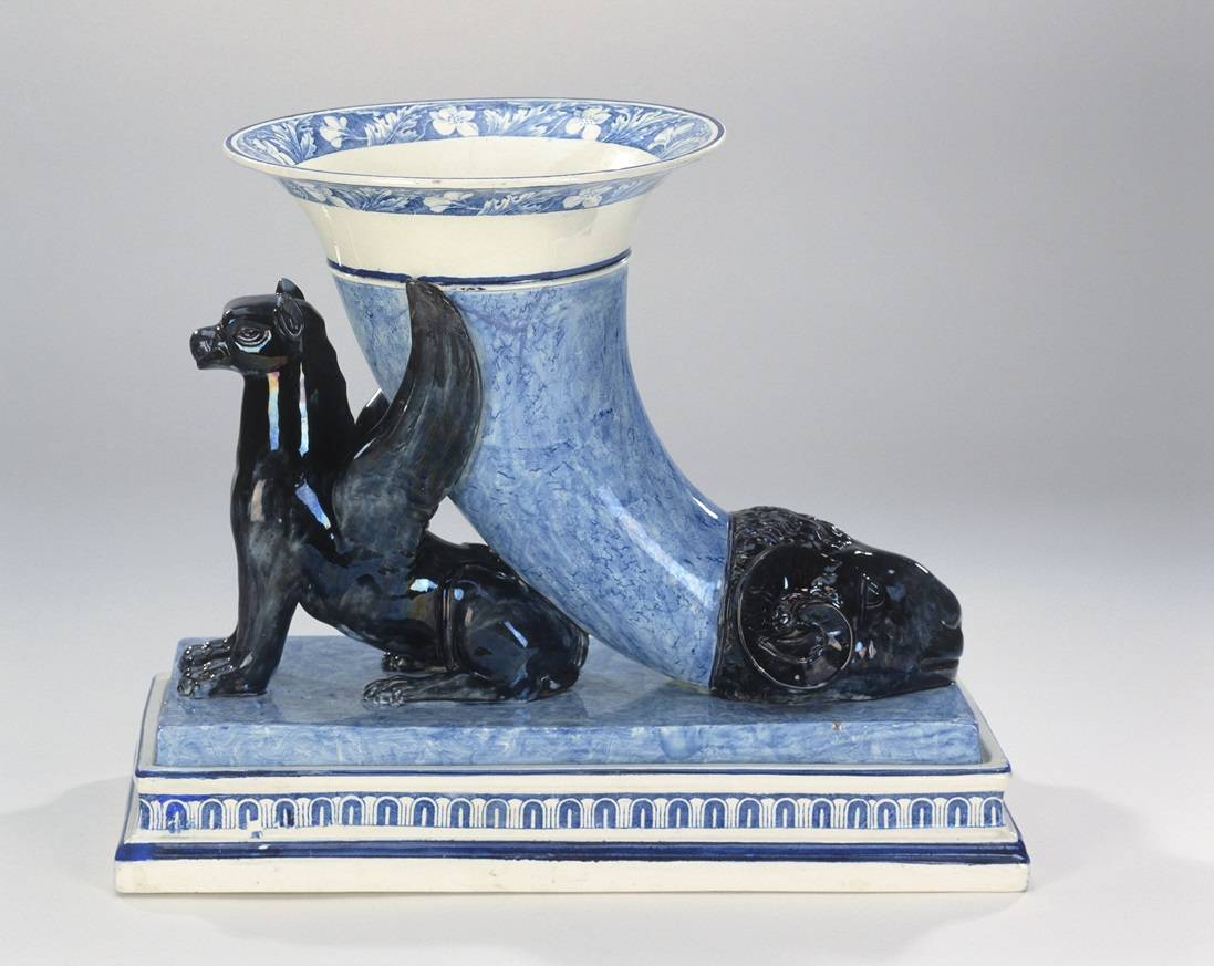 Vase. Kyiv-Mezhyhirya Faience Factory (1798–1877)