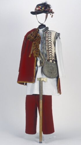 Чоловічий святковий одяг. Івано-Франківська обл.