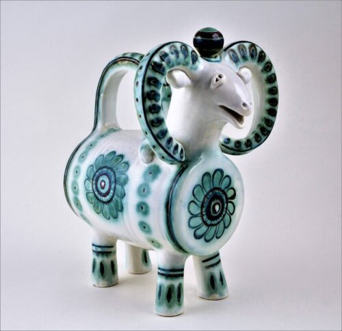 Raisa Vakula (1930–2013). Ram