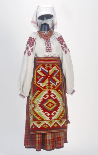 Жіночий святковий одяг. Волинська обл.